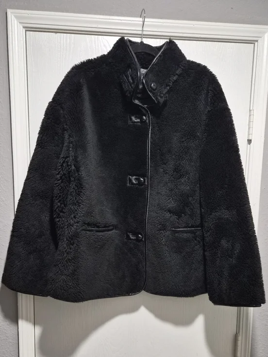 GAP Womens Nwt Recycled Black Sherpa & Vegan Leather Trim Jacket Sz L - Picture 3 of 10
